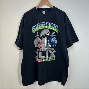 NFL Super Bowl Football Patriots vs. Seahawks Tee